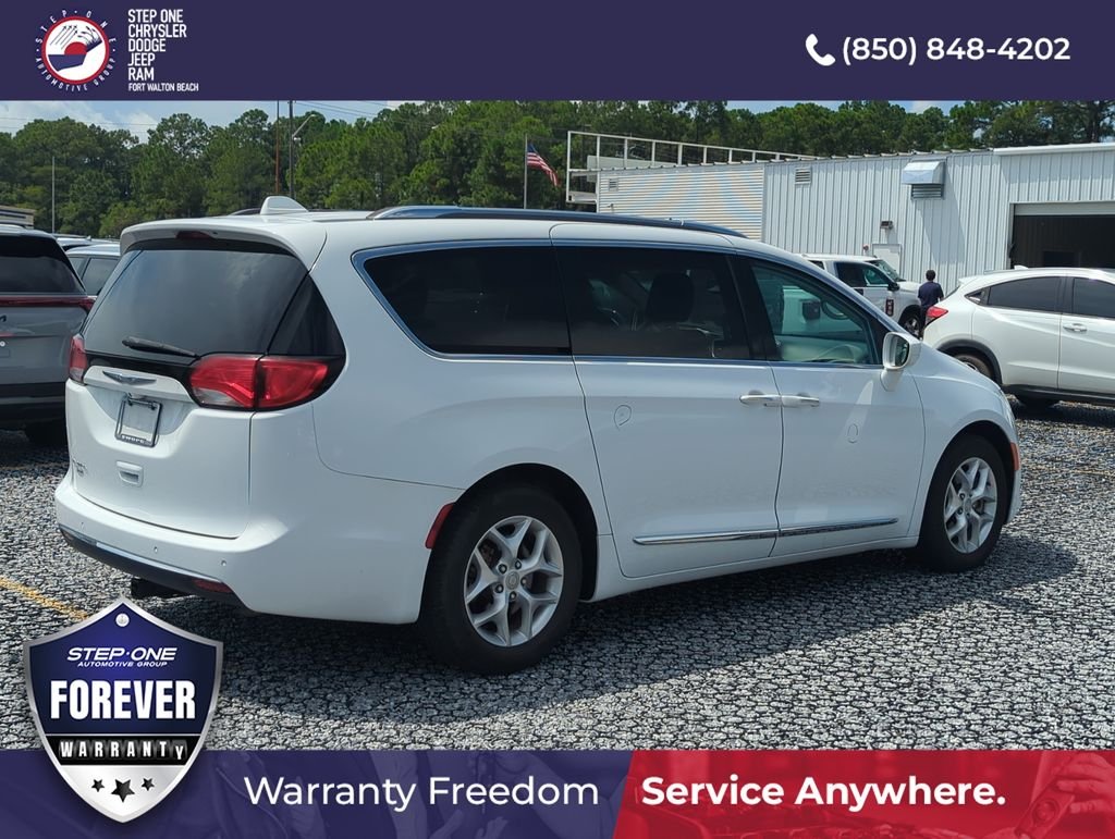 Used 2020 White Chrysler Touring L image 6