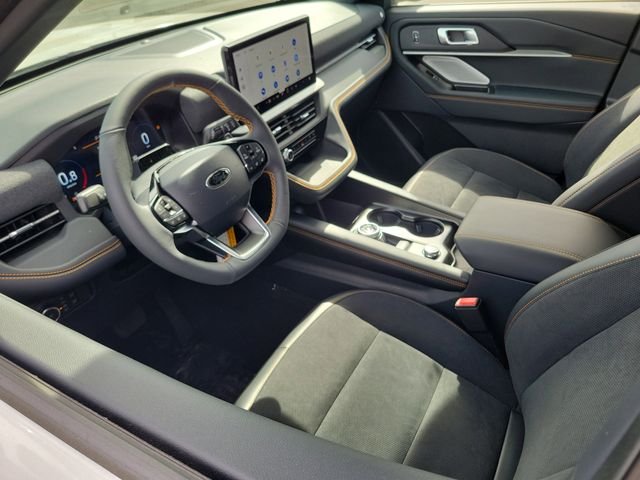 New 2026 Star White Metallic Tri-Coat Ford Tremor® image 3