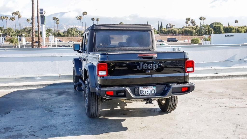 Used 2021 Black Clearcoat Jeep Sport image 7