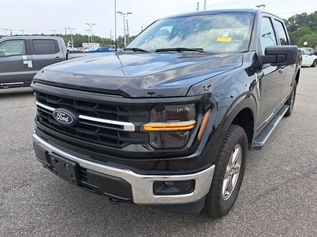 Used 2025 Black Ford XLT image 2