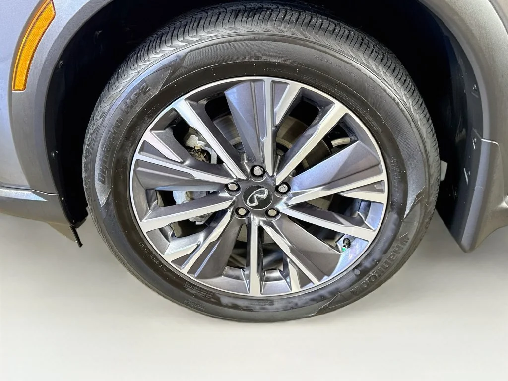 Certified Used 2027 Gray INFINITI LUXE image 45
