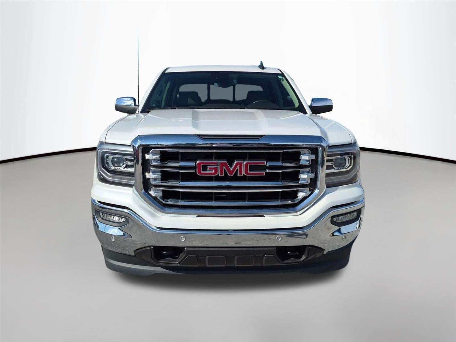 Used 2017 White Frost Tricoat GMC SLT image 3