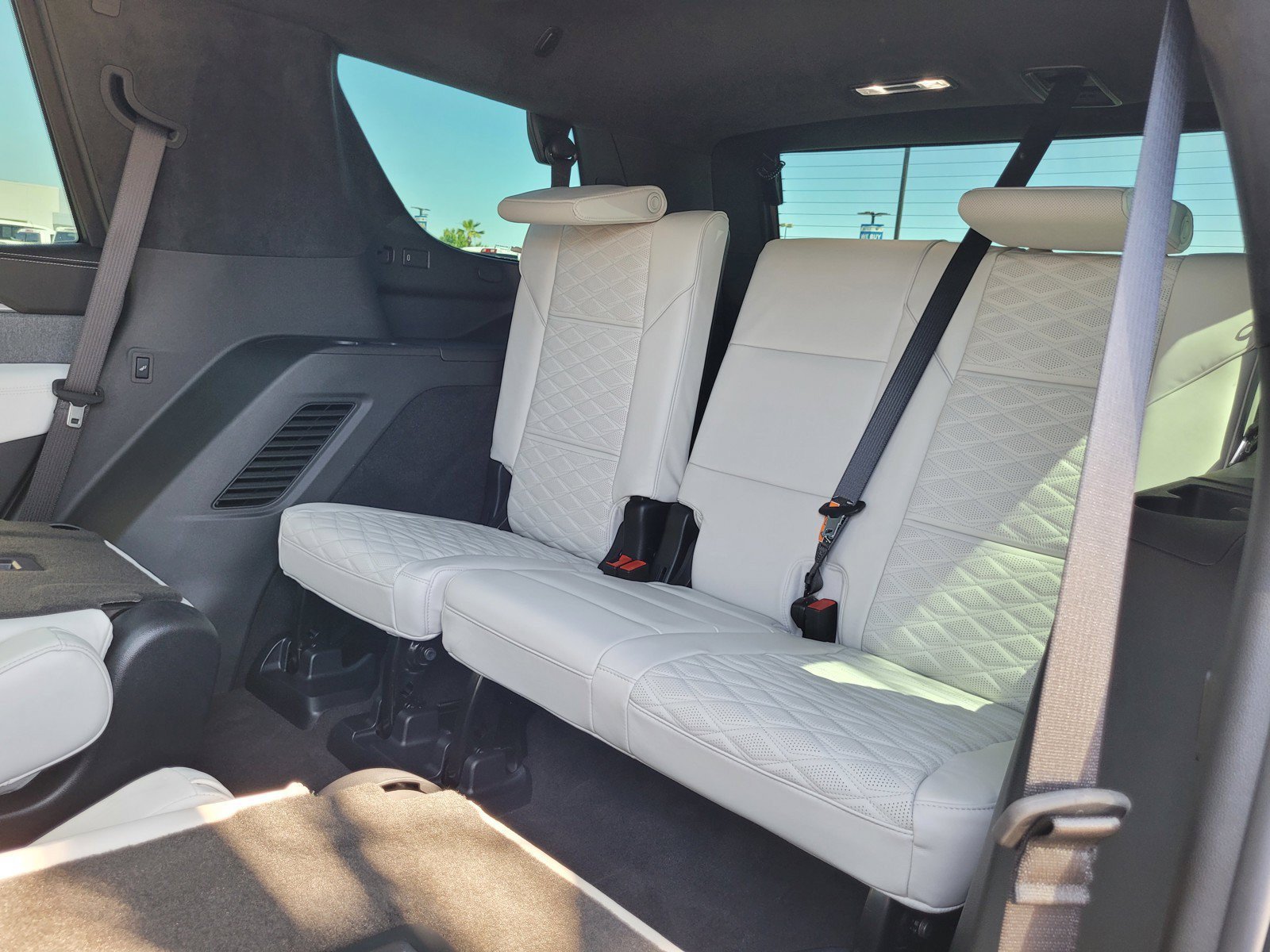 Certified Used 2025 Black Raven Cadillac Sport Platinum image 13