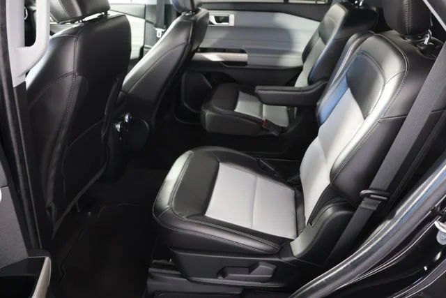 Used 2023 Black Ford XLT image 21