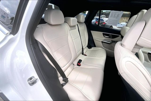 Used 2026 White Mercedes-Benz GLC 300 image 16