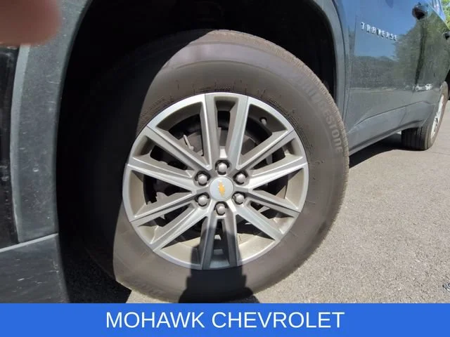 Used 2023 Mosaic Black Metallic Chevrolet LT Cloth image 7