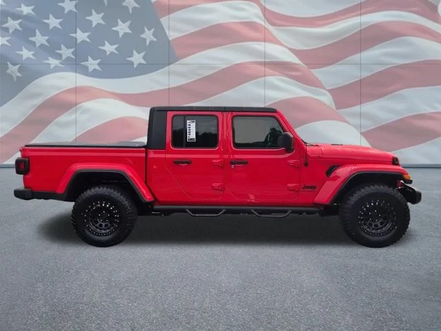 Used 2023 Red Jeep Sport S image 2