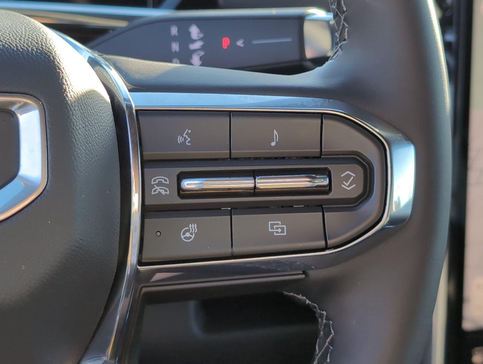New 2026 Summit White GMC Elevation Standard Range image 15