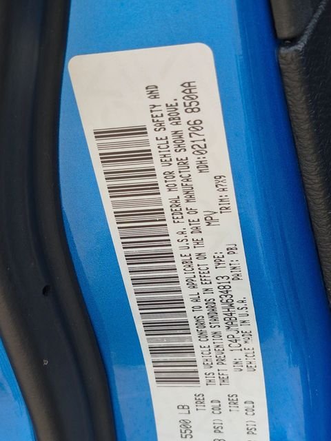 Used 2017 Blue Jeep Sport image 30