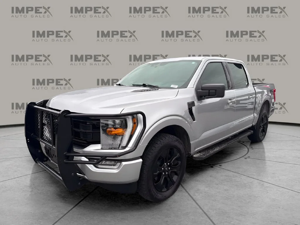 Used 2023 Silver Ford XLT image 1