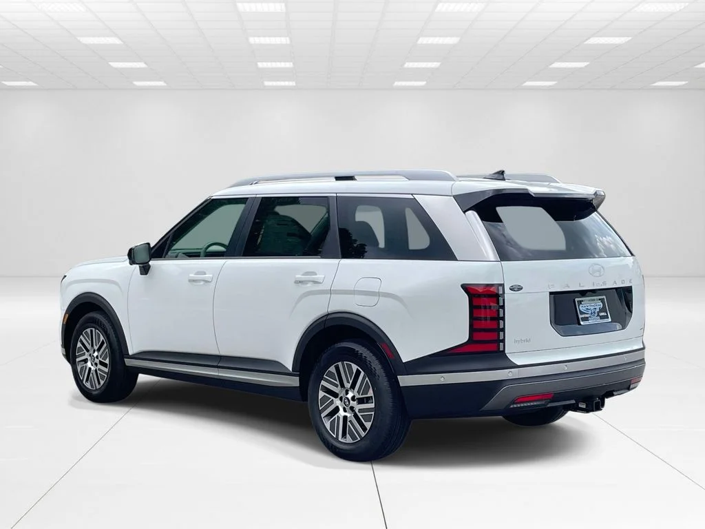 New 2026 White Hyundai SEL Premium image 4