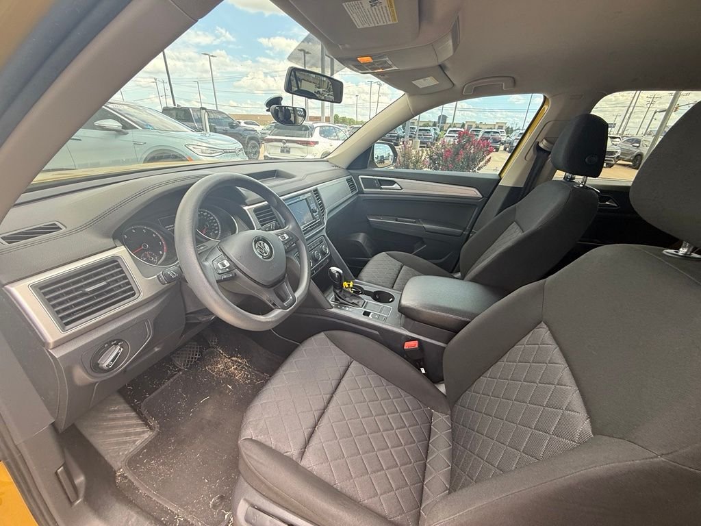 Used 2018 Yellow Metallic Volkswagen 2.0T S image 10