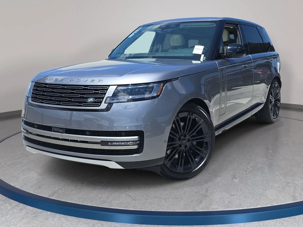 2026 Land Rover Range Rover 3.0 SE SWB's photo