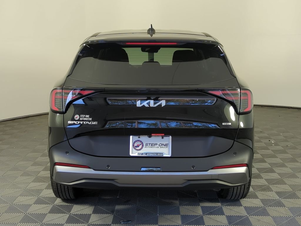 New 2026 Fusion Black Kia LX image 6