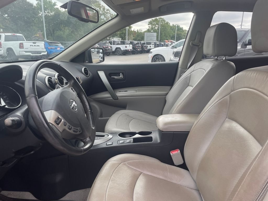 2012 Nissan Rogue SL photo 2