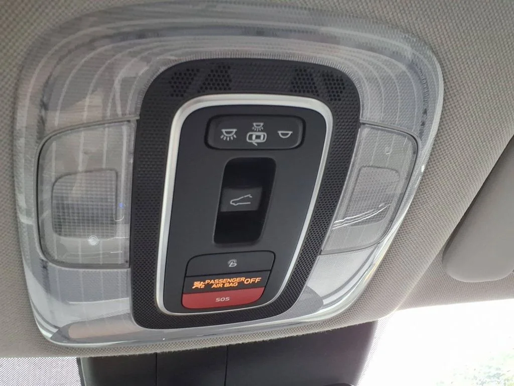 Used 2022 White Hyundai Limited image 42