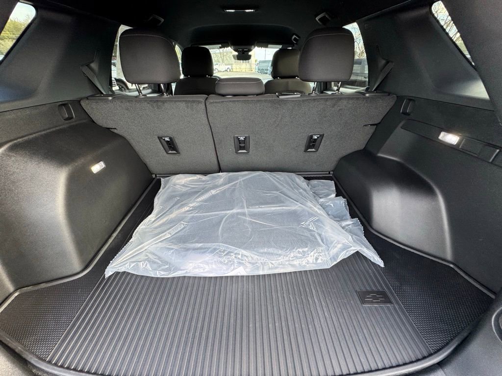 2026 Chevrolet Equinox LT - Photo 9