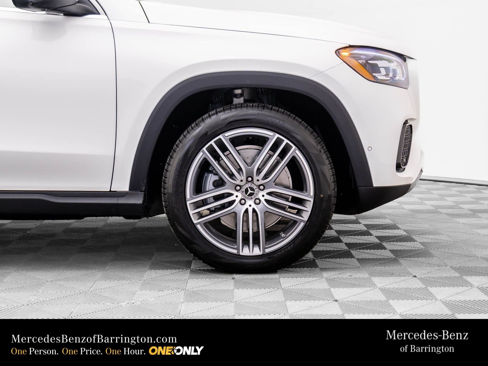 New 2026 Polar White Mercedes-Benz GLS 450 image 39