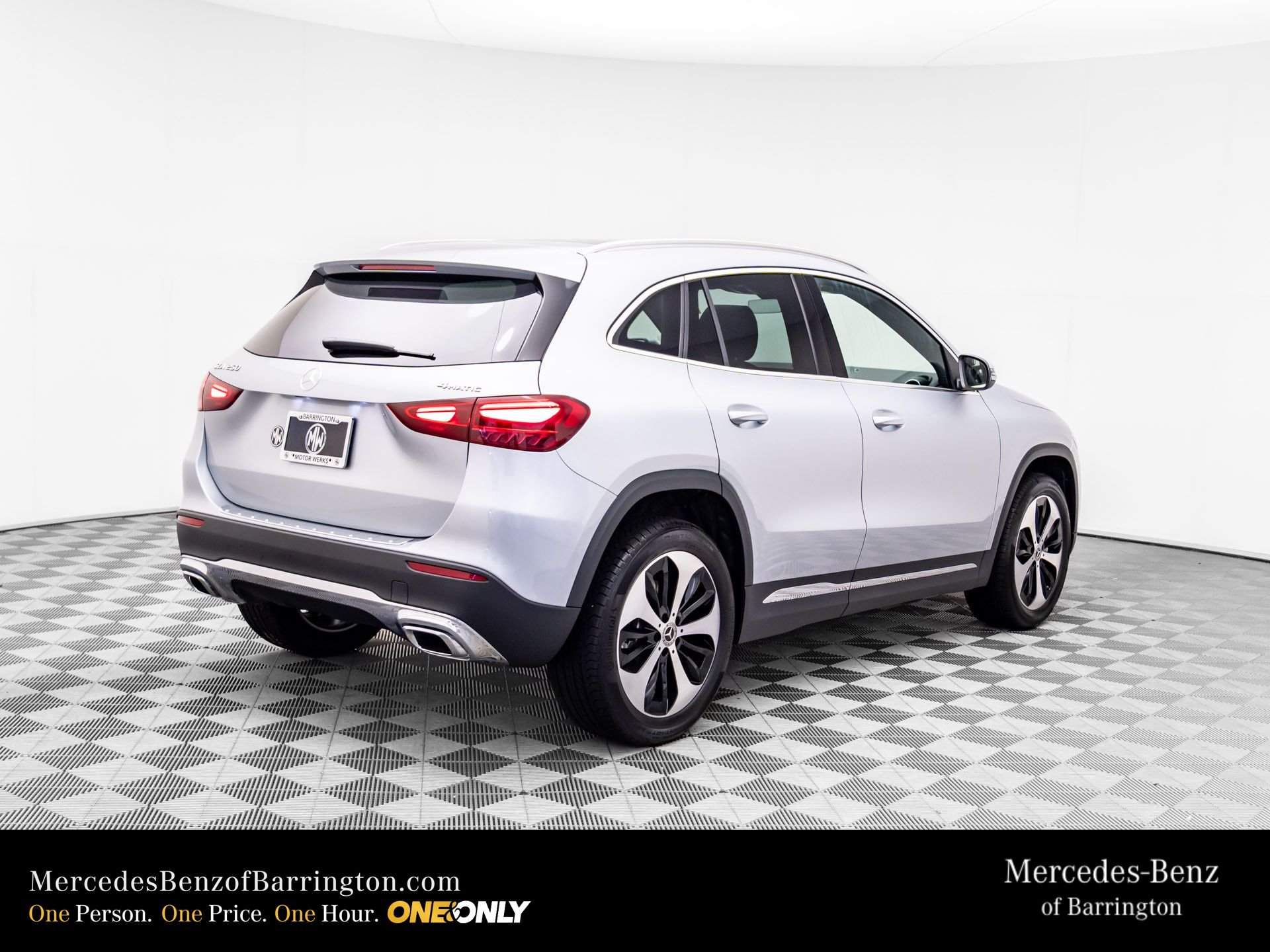 New 2026 Cirrus Silver Metallic Mercedes-Benz GLA 250 image 6