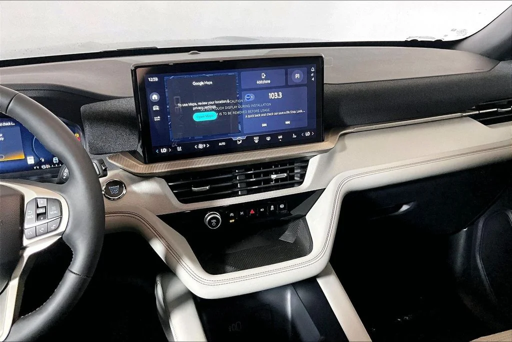 New 2027 Vapor Blue Metallic Ford Active image 7