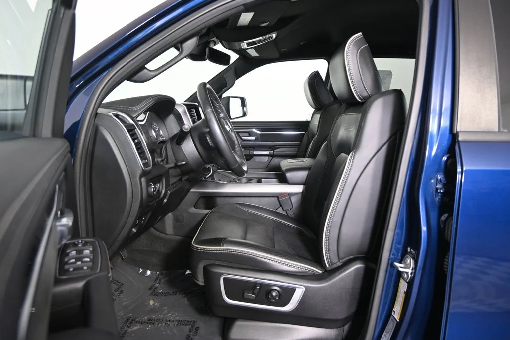 Used 2021 Blue Ram Laramie image 21