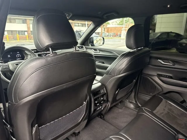 Used 2024 Gray Jeep Altitude image 55
