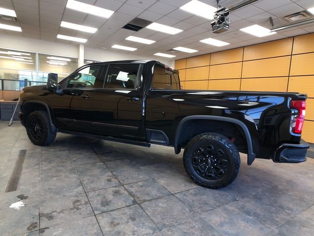 Certified Used 2024 Black Chevrolet High Country image 5