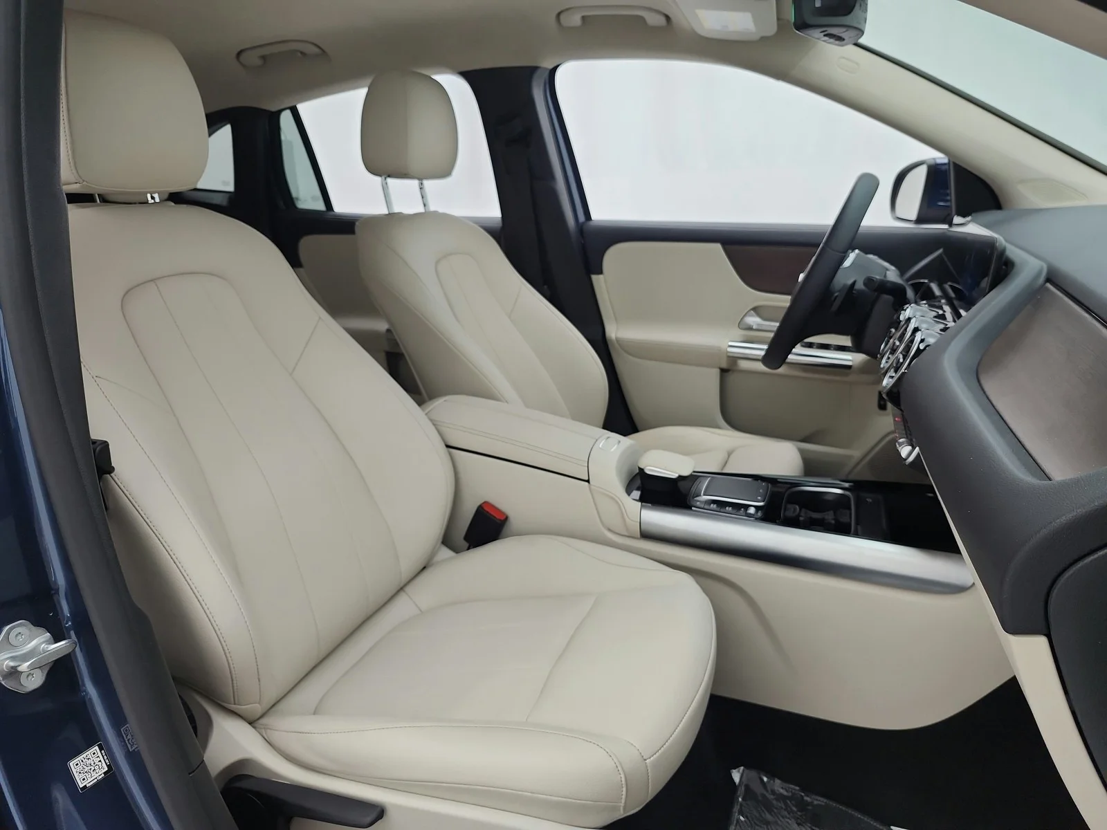 Certified Used 2022 Denim Blue Metallic Mercedes-Benz GLA 250 SUV image 19