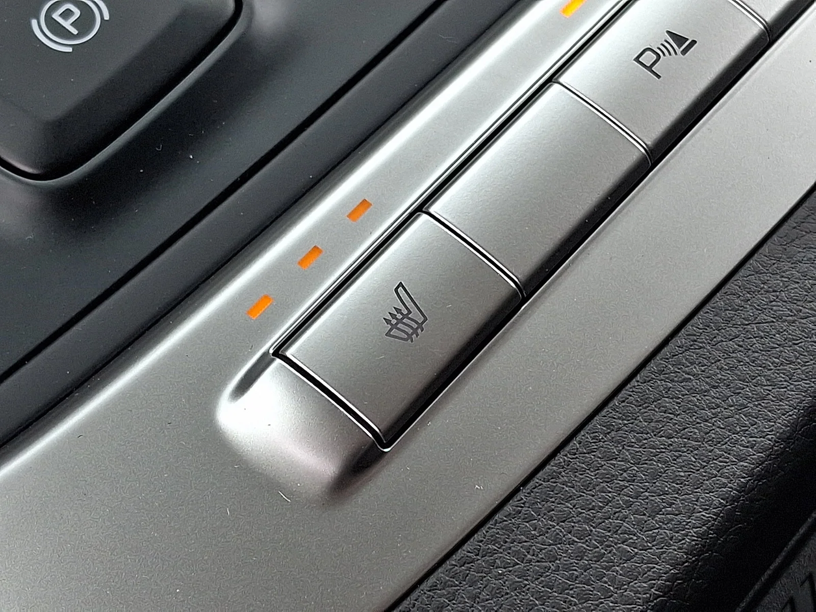New 2027 White Kia LXS image 21