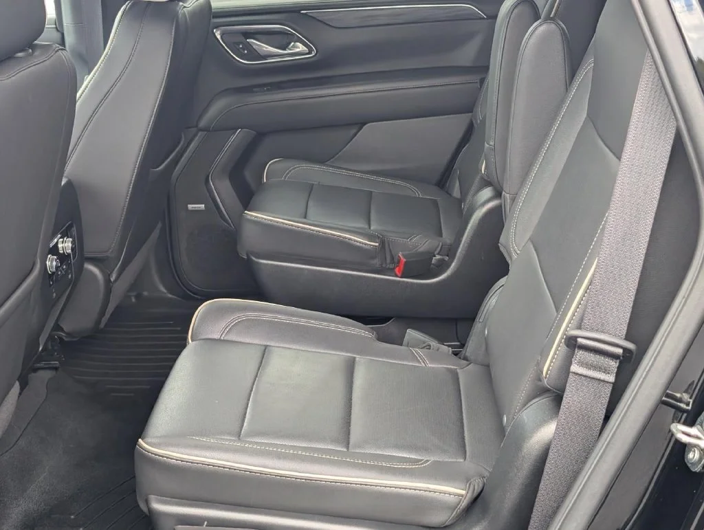 Used 2023 Onyx Black GMC SLT image 17