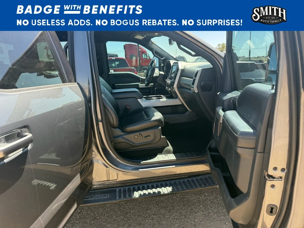 Used 2022 Carbonized Gray Metallic Ford LARIAT image 12