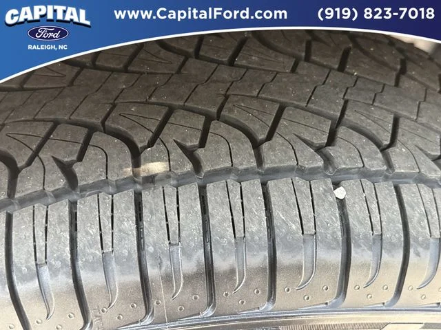 Used 2023 Black Ford XLT image 14