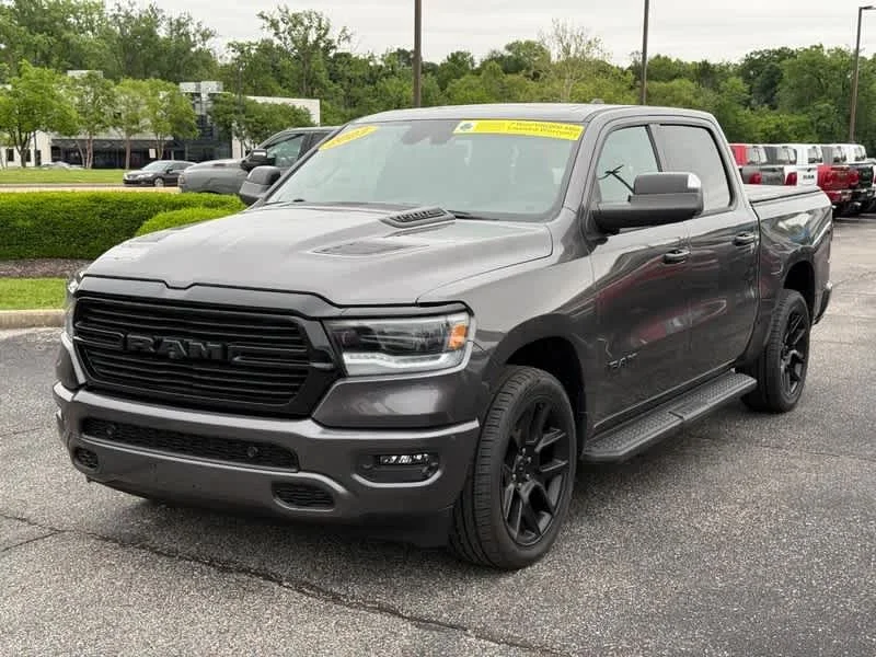 Used 2023 Granite Crystal Metallic Clearcoat Ram Laramie image 8