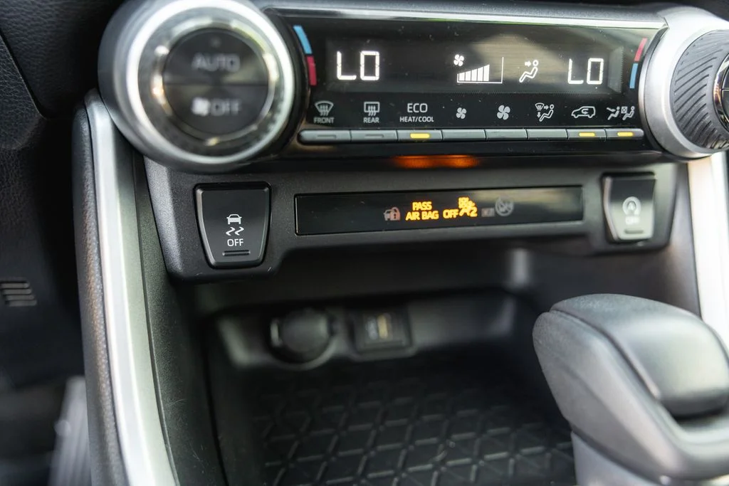 Used 2024 Ice Cap Toyota XLE image 22
