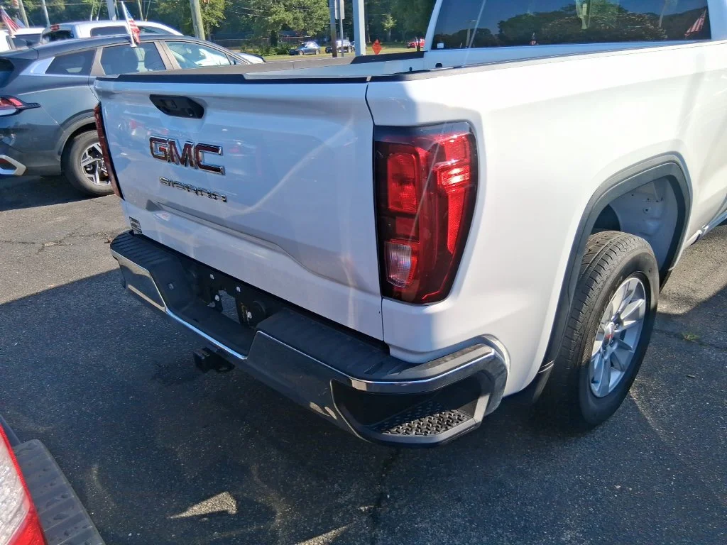 Used 2025 White GMC Pro image 4