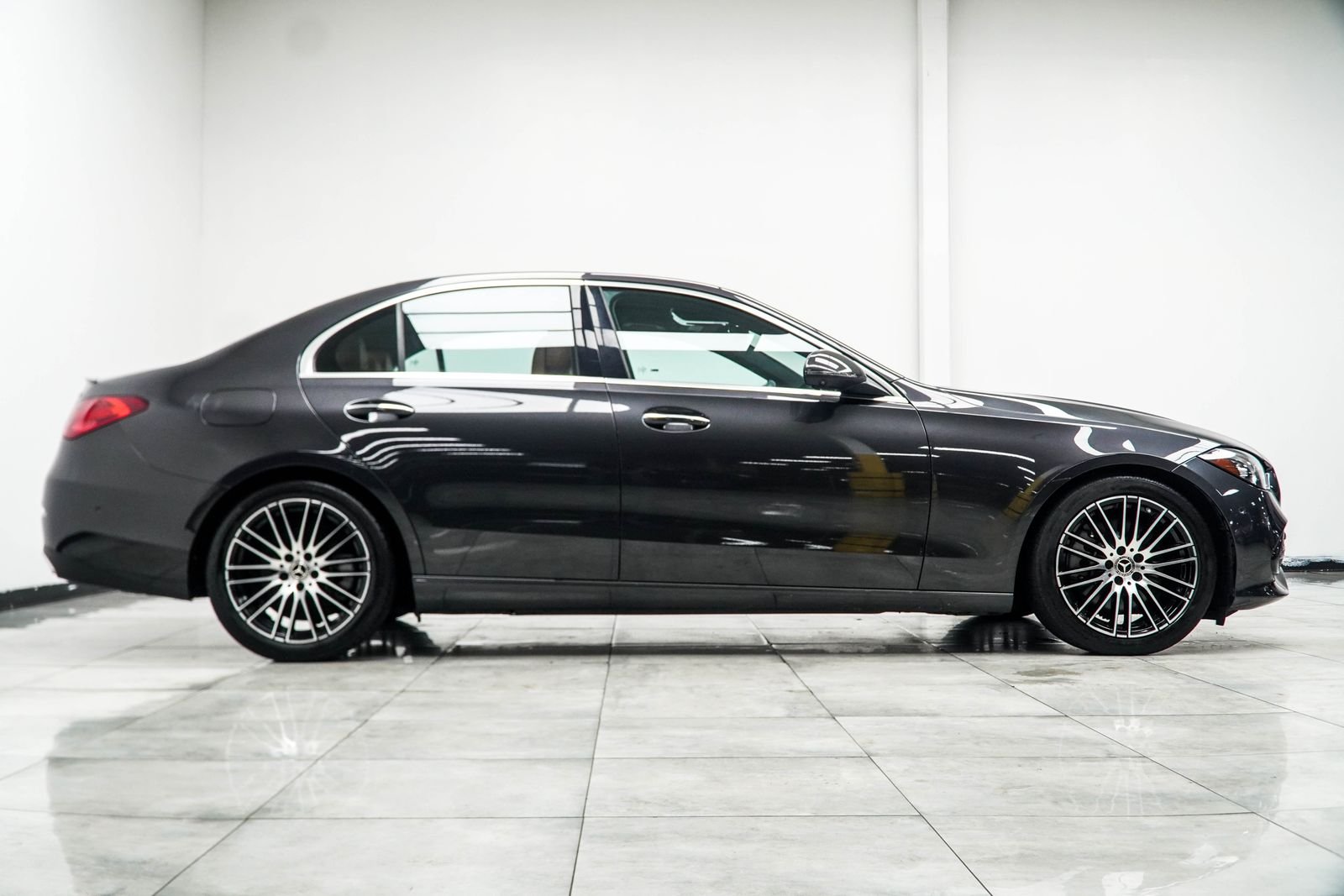 Used 2024 Gray Mercedes-Benz C 300 image 8