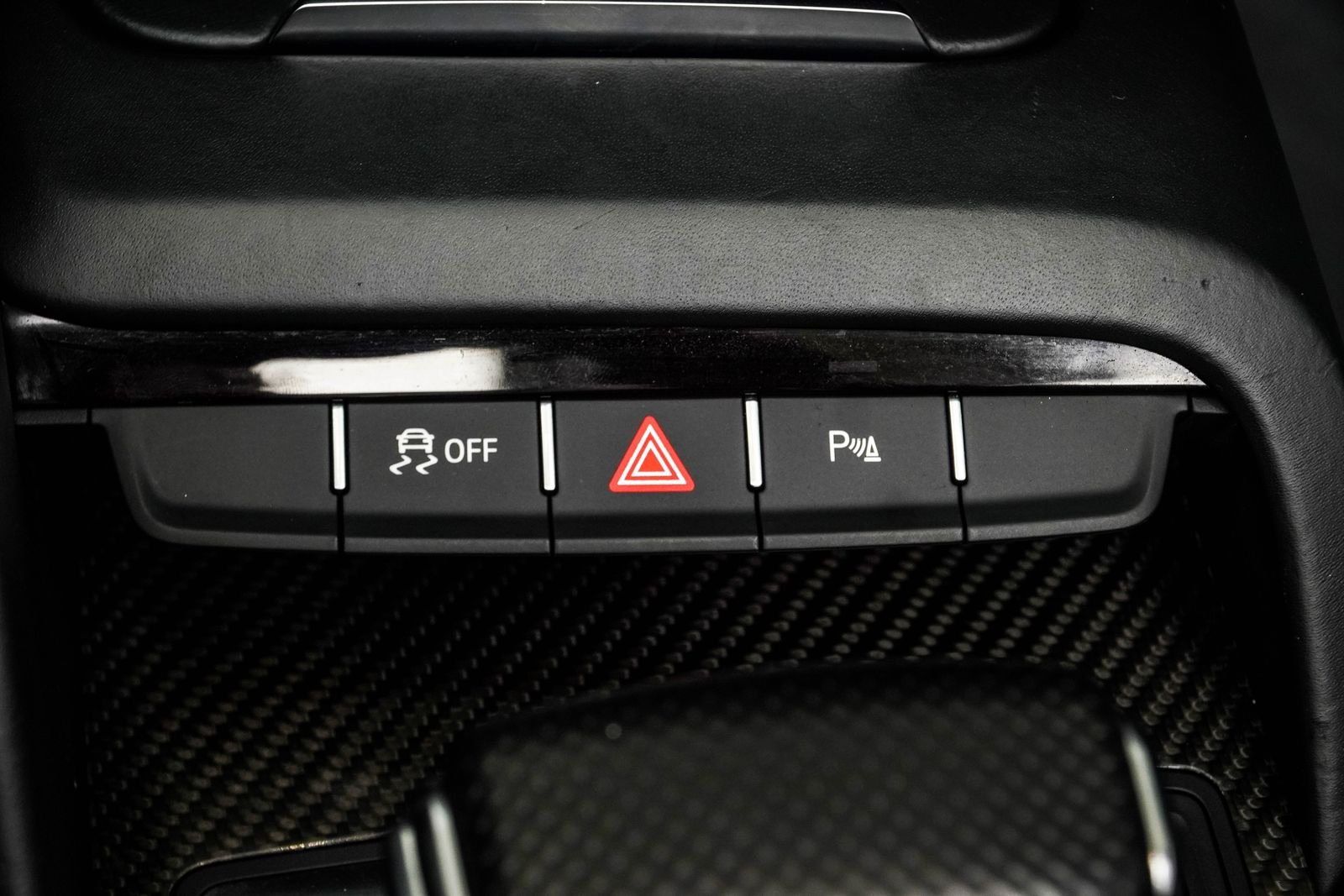 Used 2017 Green Audi 5.2 image 30
