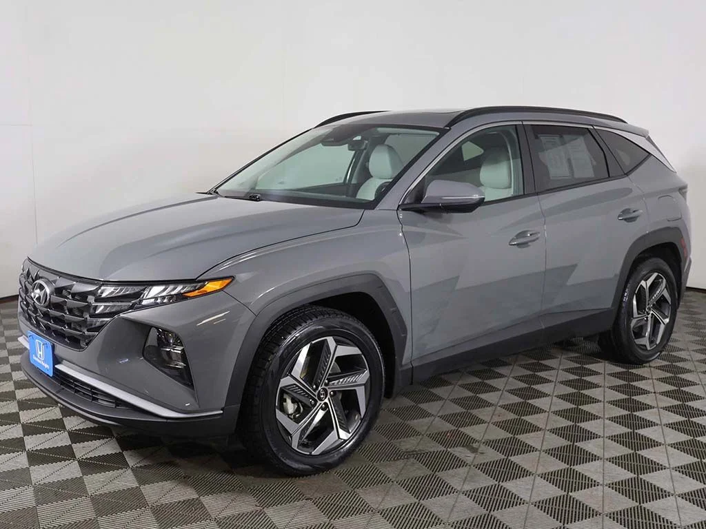 Used 2024 Gray Hyundai SEL image 8