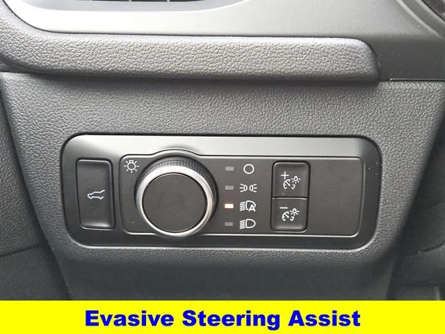 New 2026 Star White Metallic Tri-coat Ford ST-Line image 16