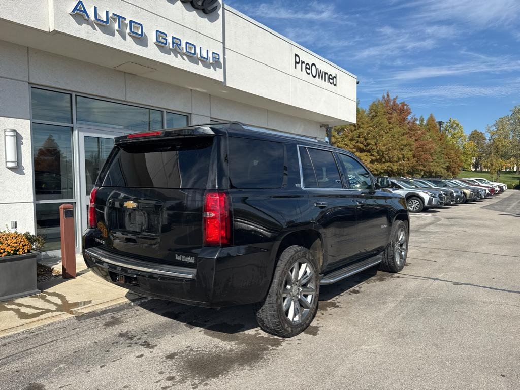 2016 Chevrolet Tahoe LTZ photo 3