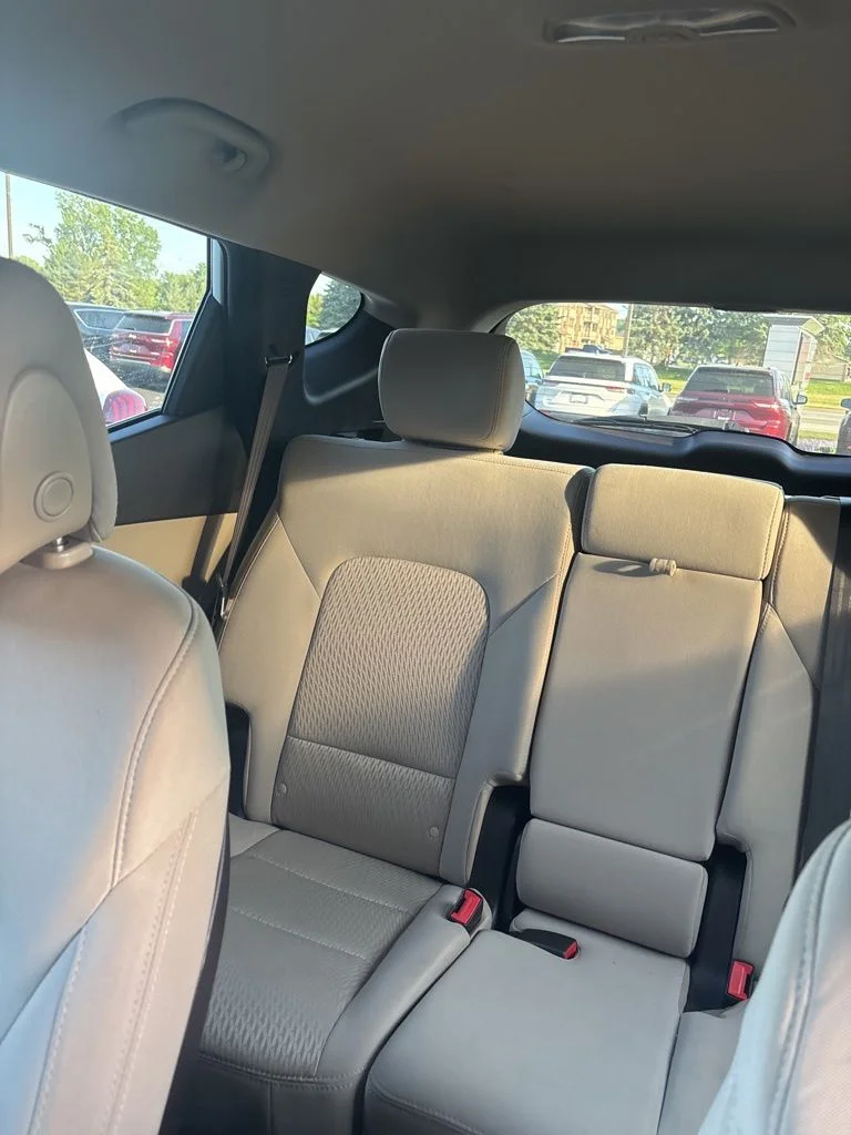 Used 2017 White Hyundai 2.4 Base image 5