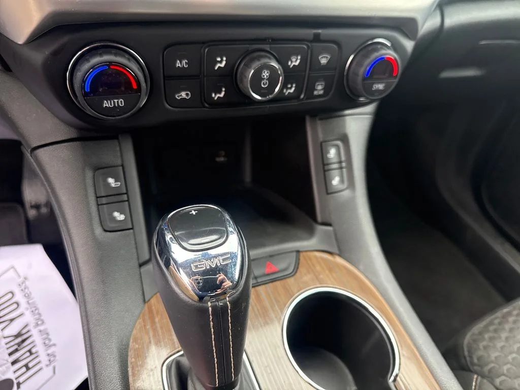 Used 2018 Blue GMC SLE-2 image 22