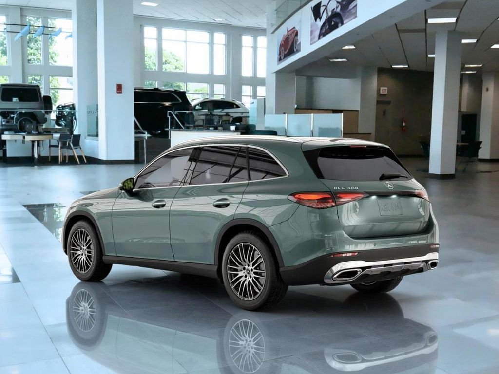 New 2026 Verde Silver Metallic Mercedes-Benz GLC 300 image 28