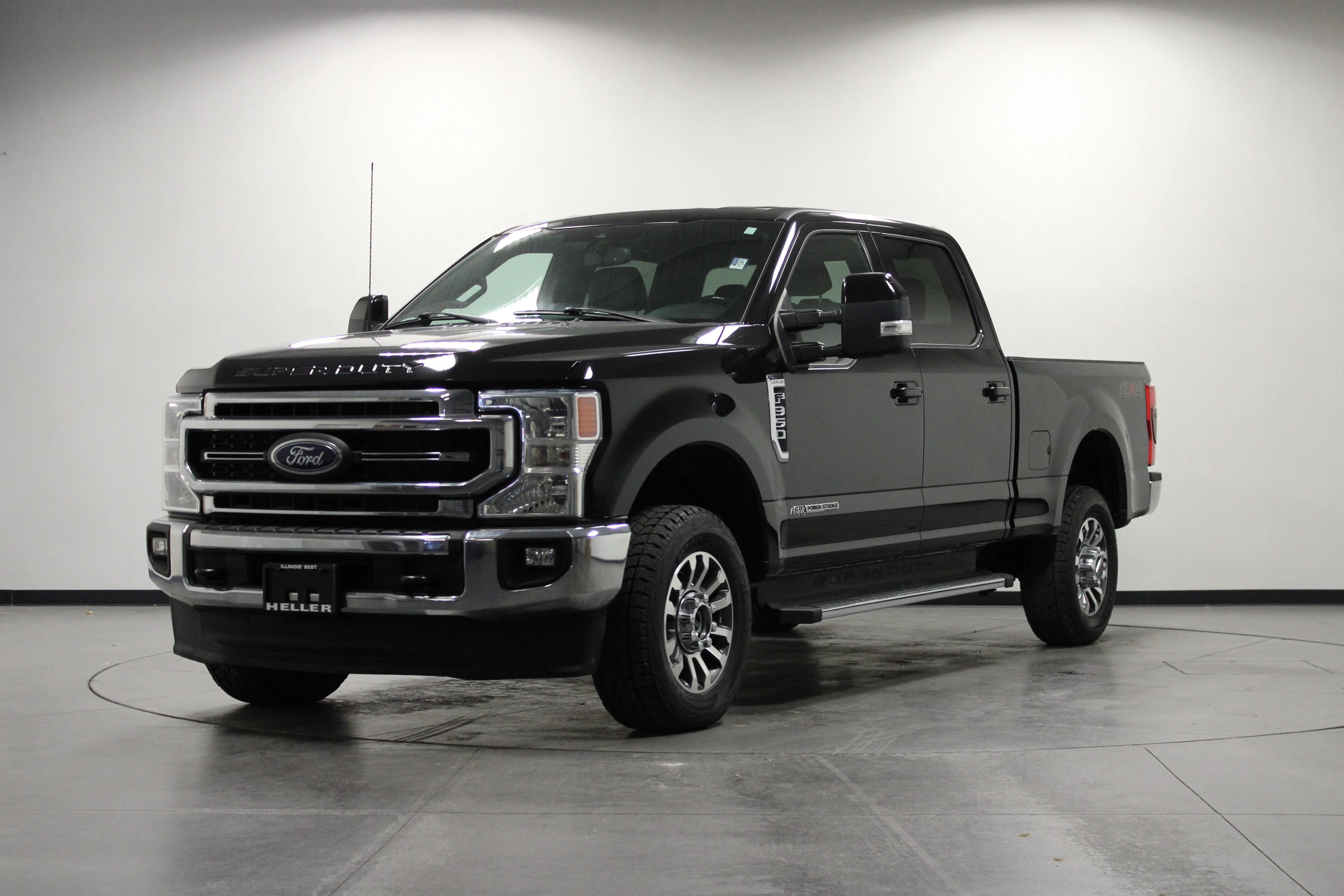 Used 2022 Agate Black Metallic Ford Lariat image 8