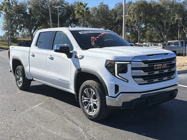 New 2026 Summit White GMC SLE image 2