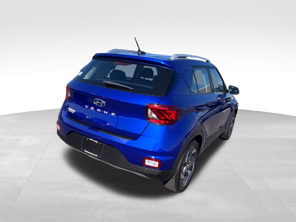Used 2024 Blue Hyundai SEL image 5