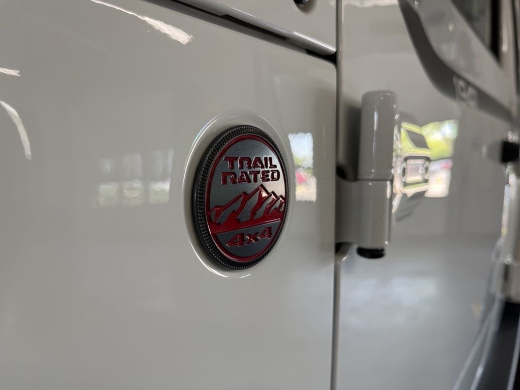 Used 2025 Bright White Clearcoat Jeep Rubicon X image 13