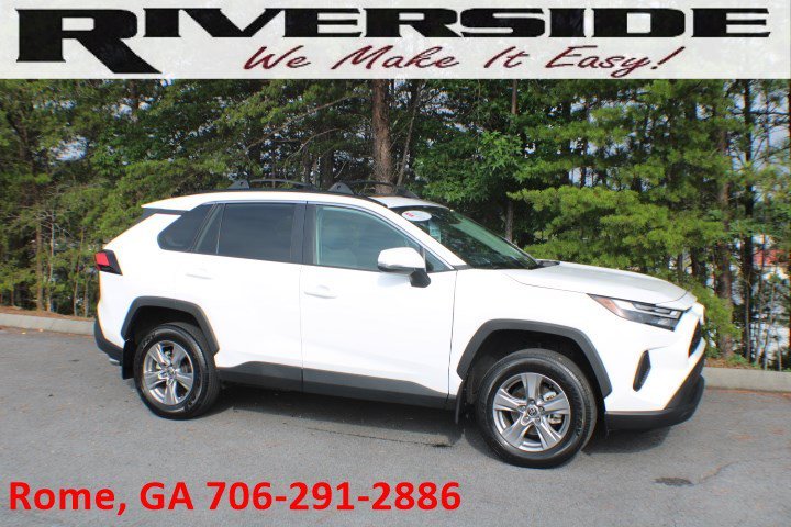 Used 2023 Ice Cap Toyota XLE image 1