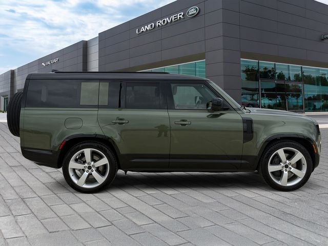 Certified Used 2026 Green Land Rover X-Dynamic SE image 6