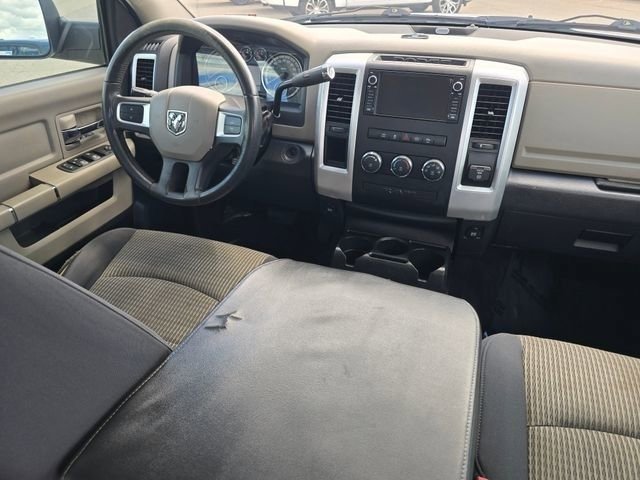Used 2010 Bright White Clearcoat/Mineral Gray Metallic CC Ram SLT image 40